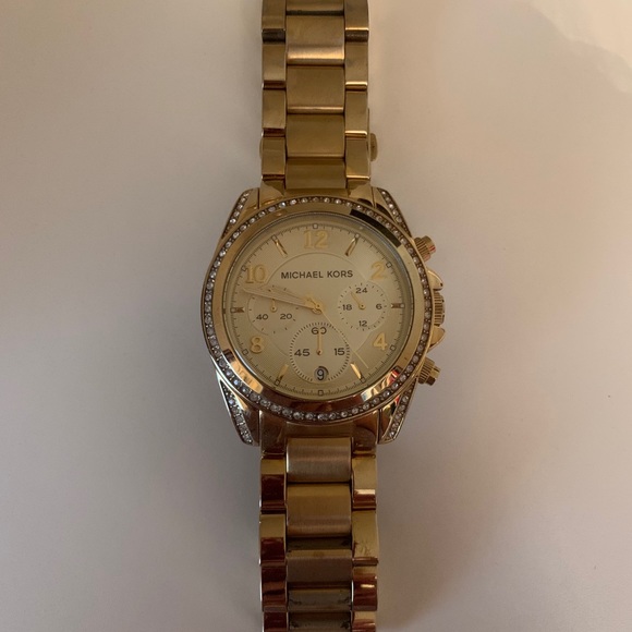 Michael Kors Gold Watch - Picture 2 of 4